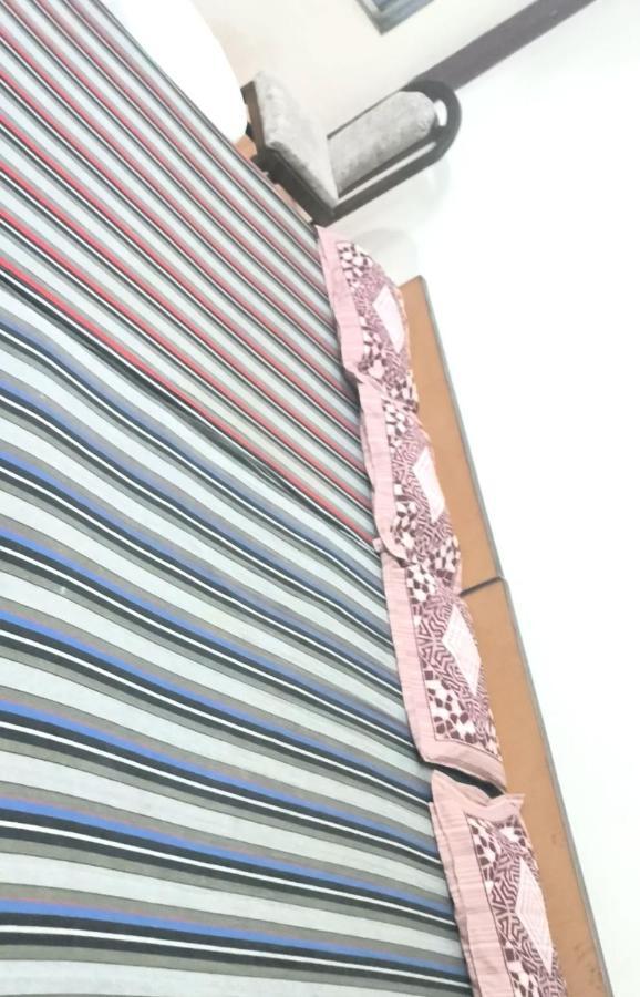 Gandhi Ganaga Guest House 瓦拉纳西 外观 照片