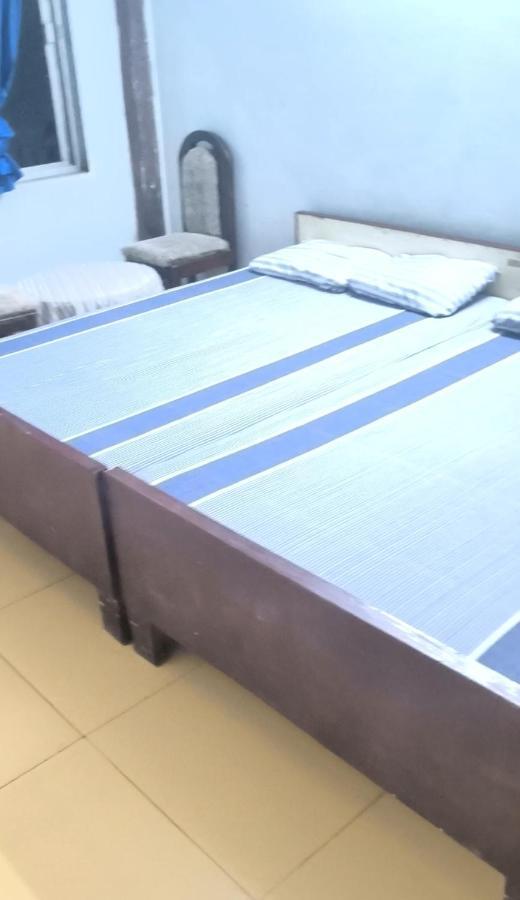 Gandhi Ganaga Guest House 瓦拉纳西 外观 照片